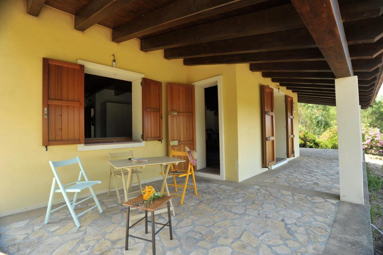 Lierus B&B Gonnosfanadiga Bagian luar foto